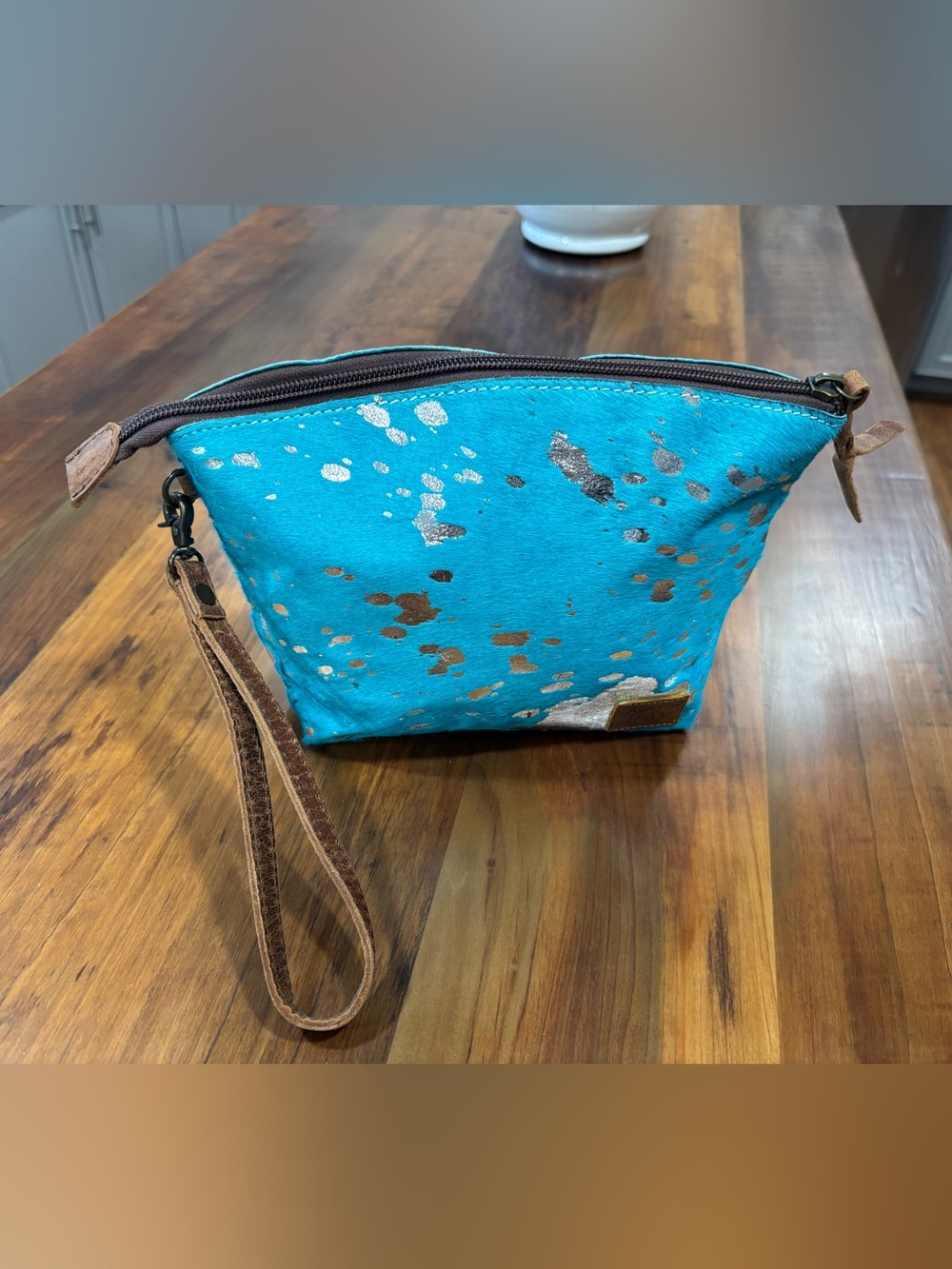American Darling Turquoise Cowhide Leather Zipper Clutch w brown trim and strap - Picture 1 of 9